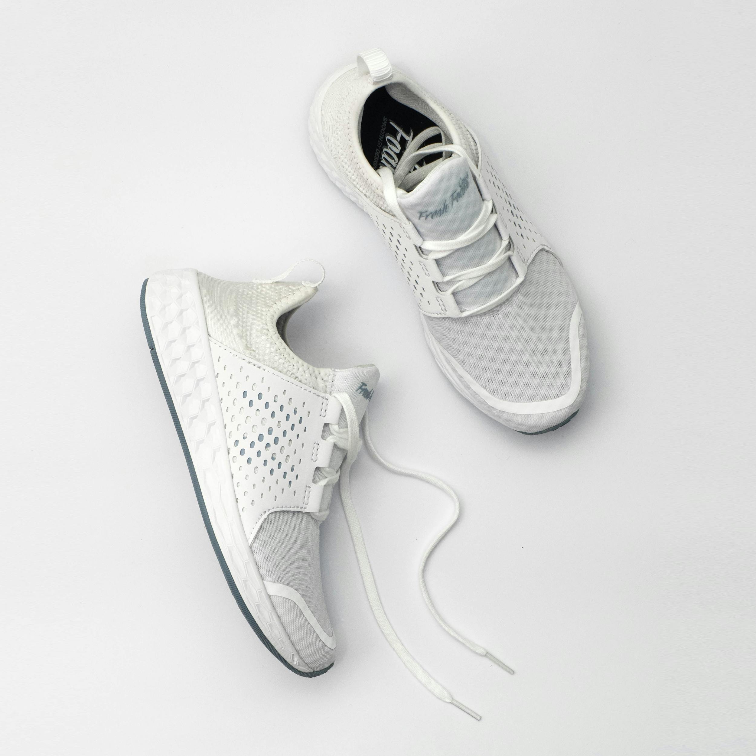 "Pulse Runner" Performance Sneakers